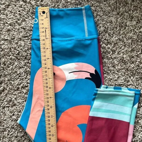 Loony Legs Shop Flamingo Running Leggings in Size M - Picture 11 of 16